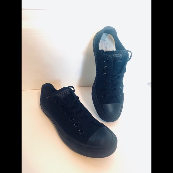 black lace up converse